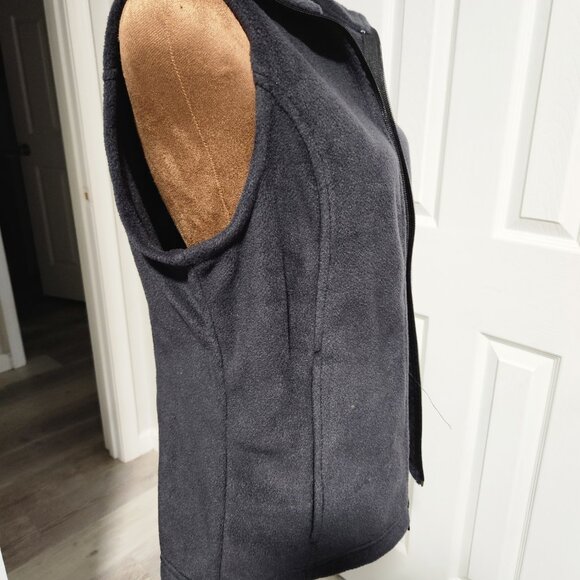 Women's Columbia Charcoal Gray Fleece Vest Sz Medium MSRP $60 - Picture 6 of 7